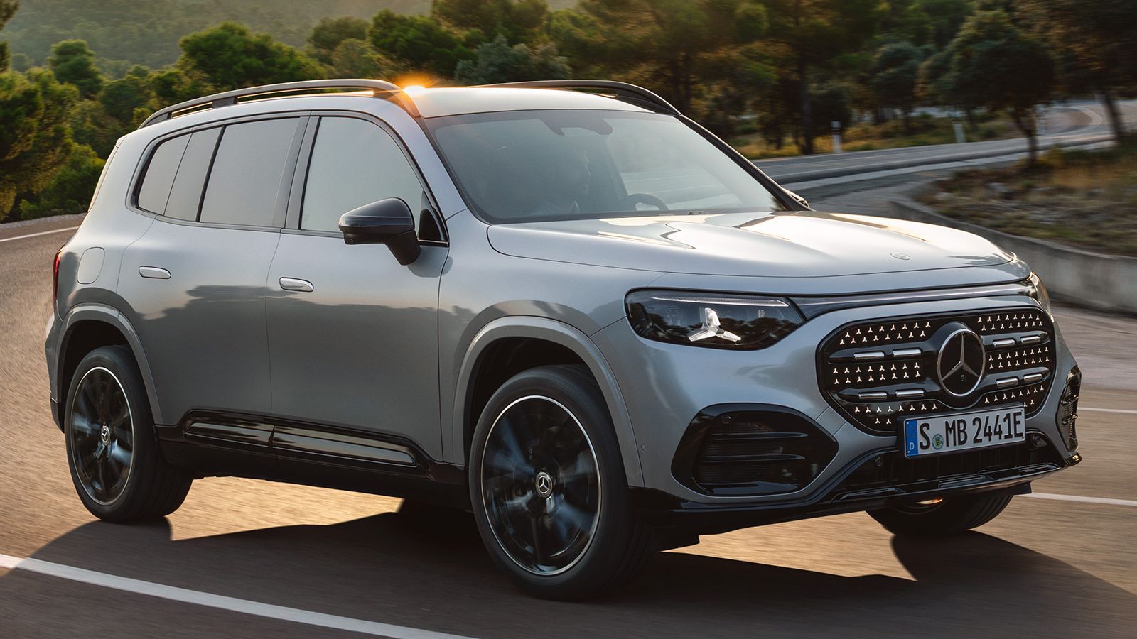 Ντεμπούτο για τη νέα Mercedes GLB - Ηλεκτρική και ήπια υβριδική